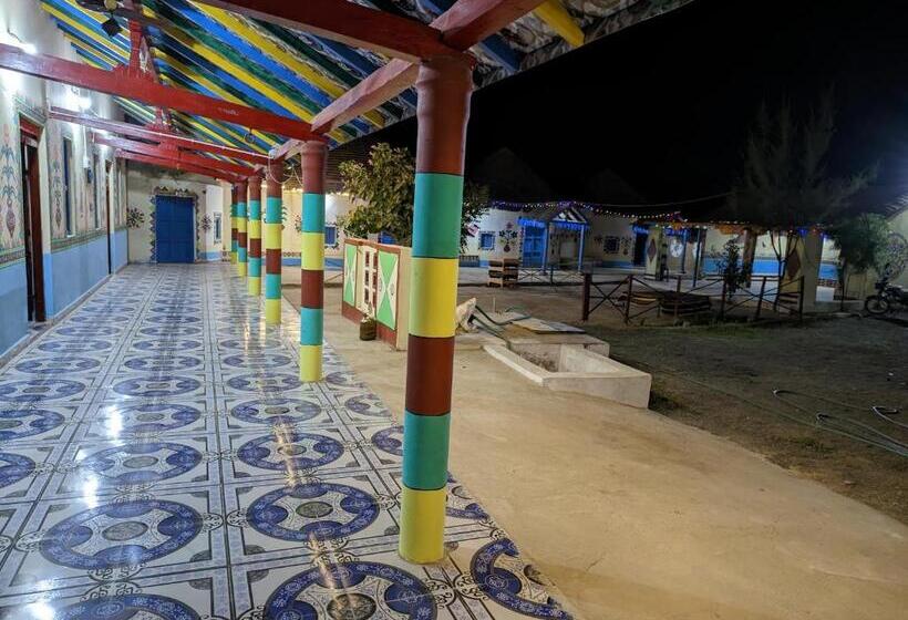 فندق White Land Village Stay