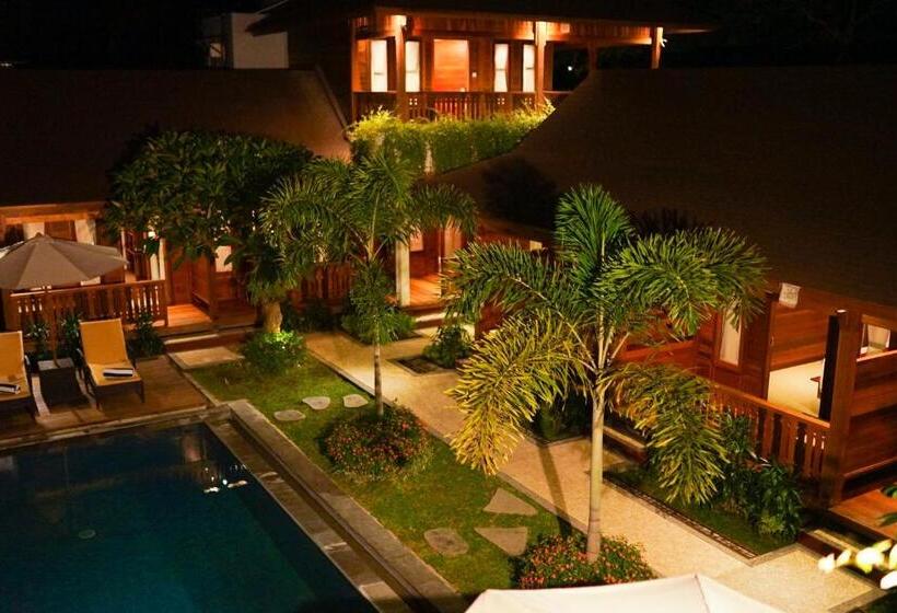 La Villaris Hotel & Resto