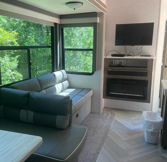 Мотель Firehouse Inn