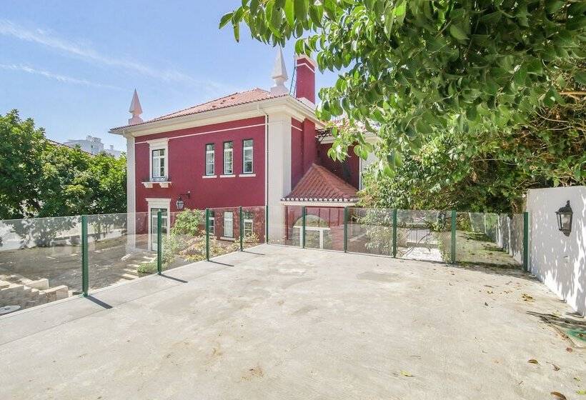 Pensione Alvalade Palace