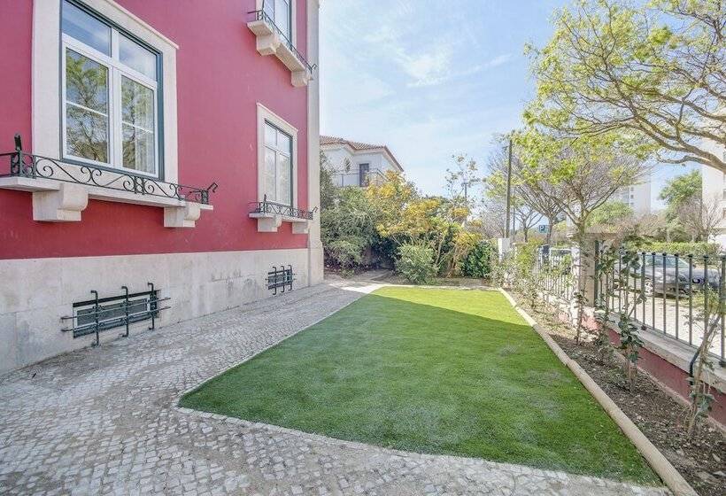 Pensione Alvalade Palace