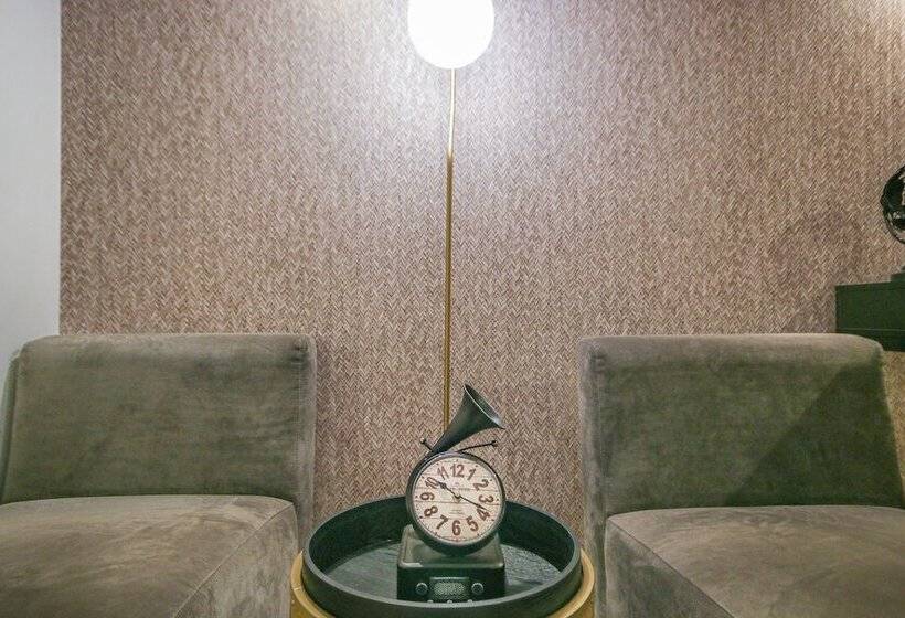 Pensione Alvalade Palace