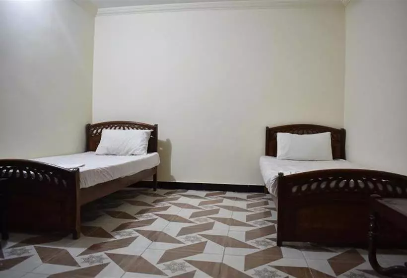 پانسیون Demetro Guest House