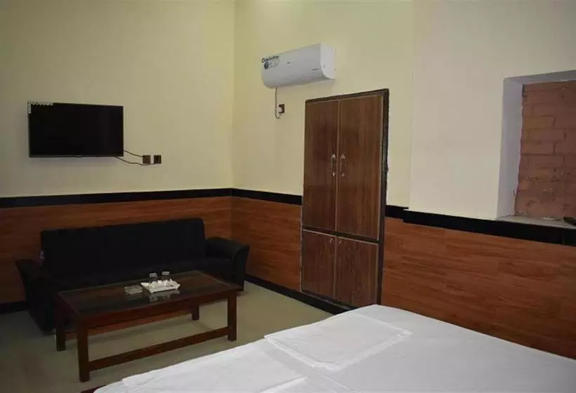 پانسیون Demetro Guest House