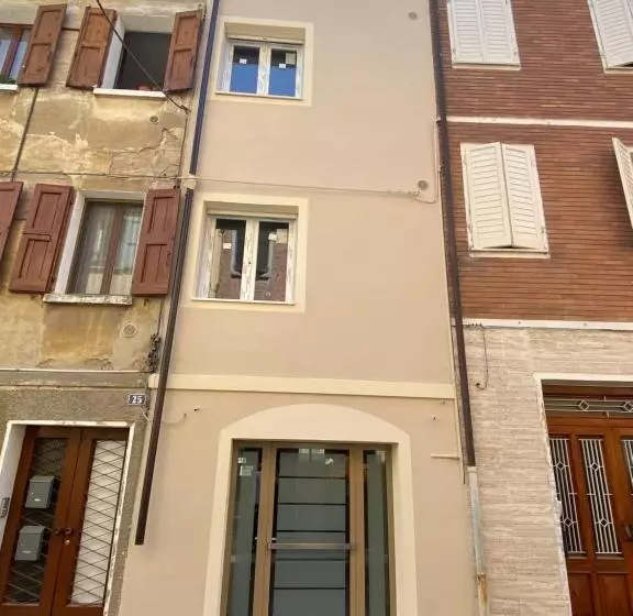 ベッドアンドブレックファースト Affittacamere Ventisettembre