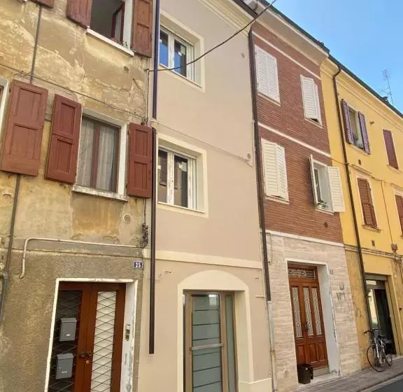 ベッドアンドブレックファースト Affittacamere Ventisettembre