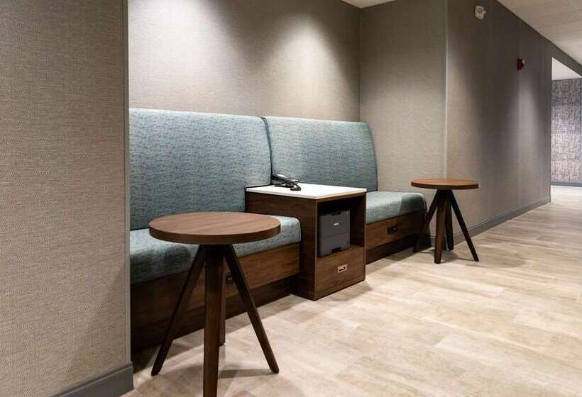 ホテル Hampton Inn Paris