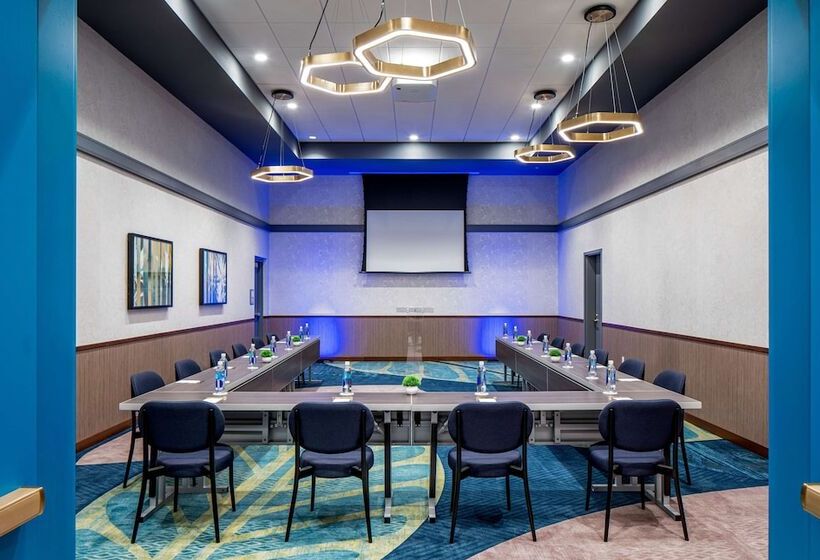 בית מלון כפרי Hyatt House Tampa Downtown