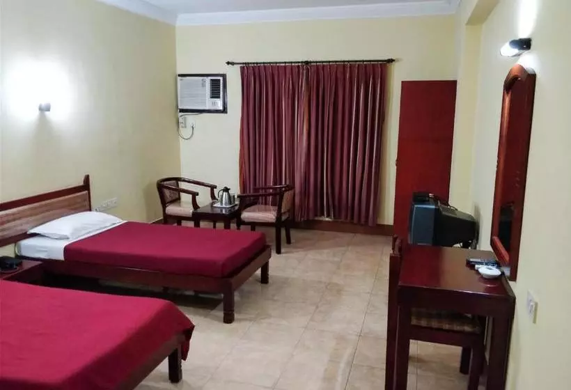 هتل Kavitha Residency