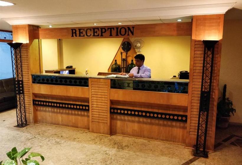 فندق Kavitha Residency