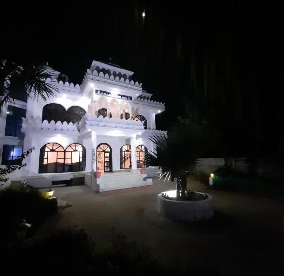Отель Khajuraho Inn