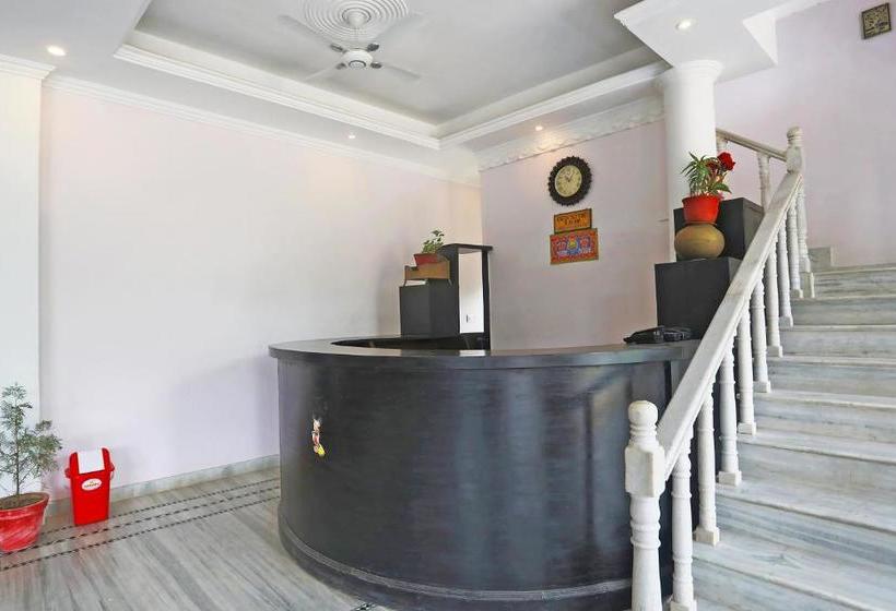 Отель Khajuraho Inn