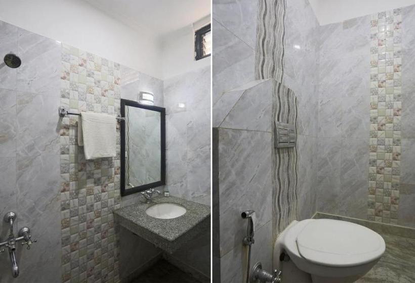 Отель Khajuraho Inn