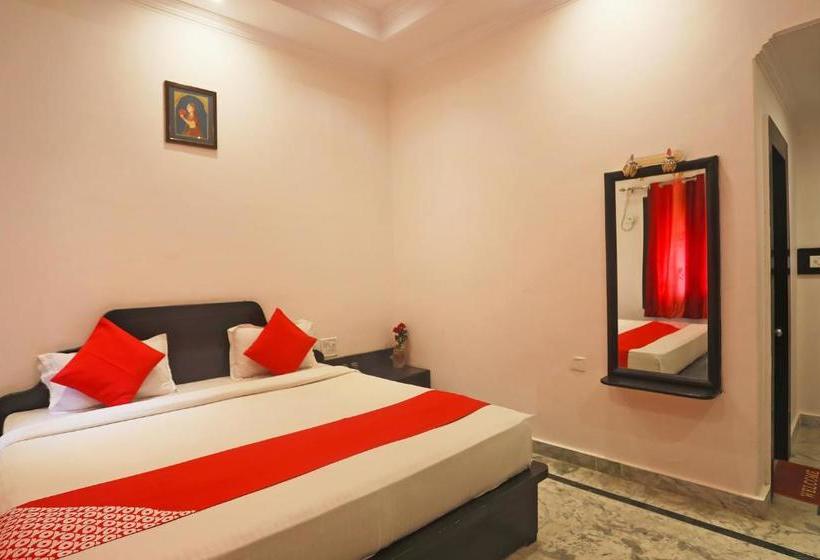 Отель Khajuraho Inn