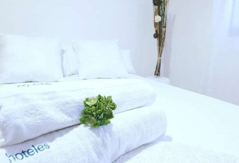 בית מלון כפרי M5 Valencia Aeropuerto