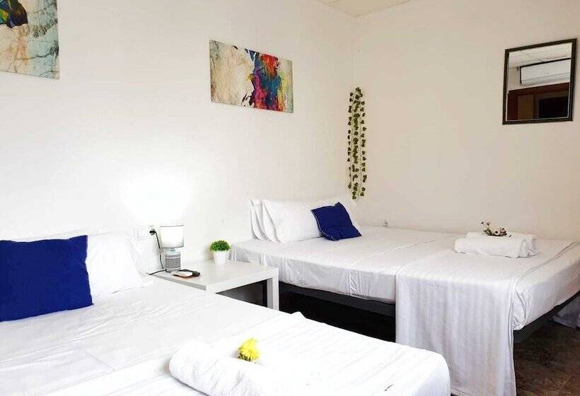 בית מלון כפרי M5 Valencia Aeropuerto