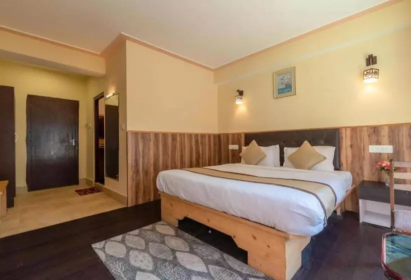 Hotelli Magellan's The Golden Bridge