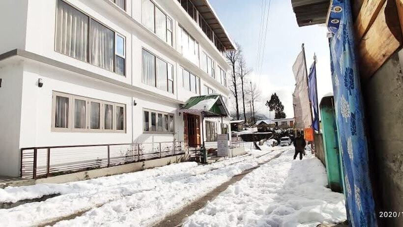 בית מלון כפרי Magellan's The Golden Bridge