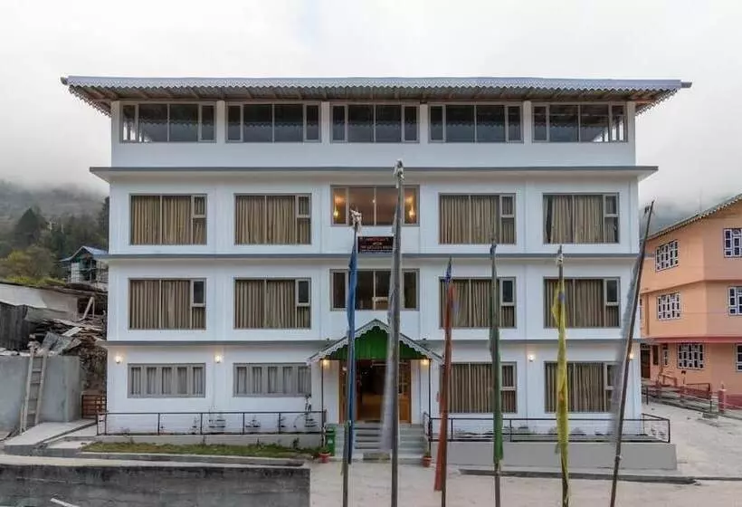 Hotelli Magellan's The Golden Bridge