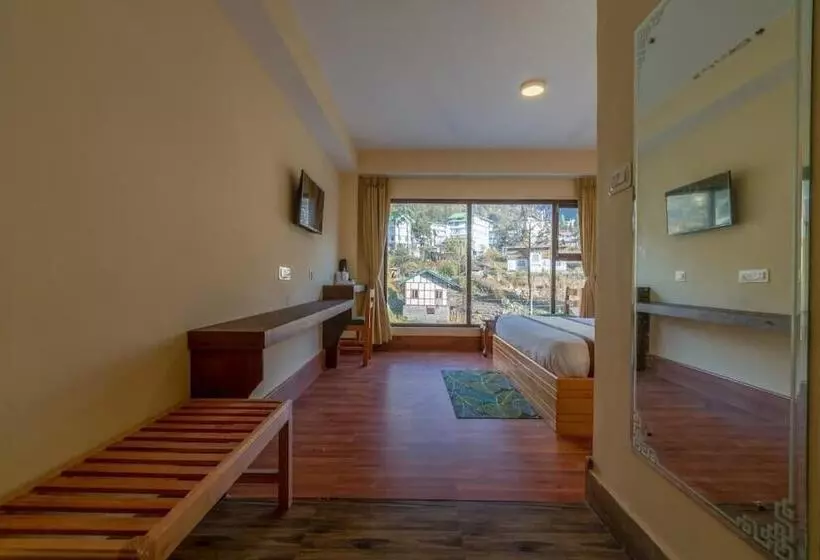 Hotelli Magellan's The Golden Bridge