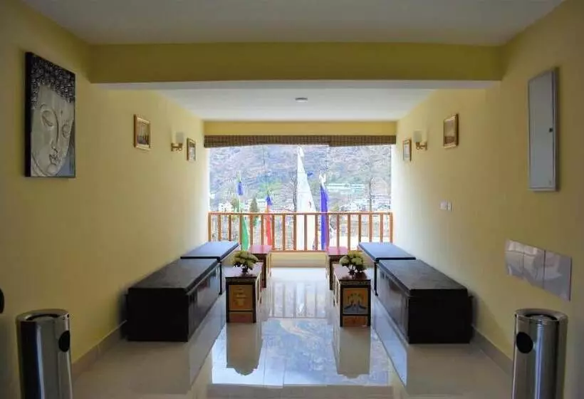 Hotelli Magellan's The Golden Bridge