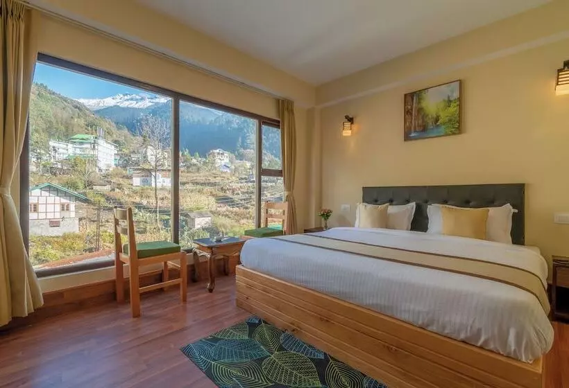 Hotelli Magellan's The Golden Bridge