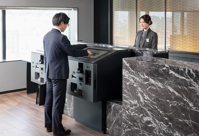 Otel Remm Plus Kobe Sannomiya