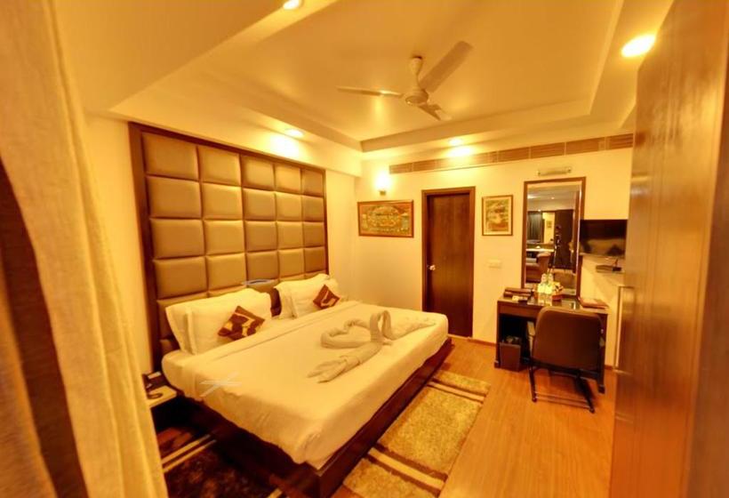 Отель Royale Ambience