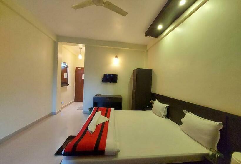 Hotel Shinjini Beach Resort