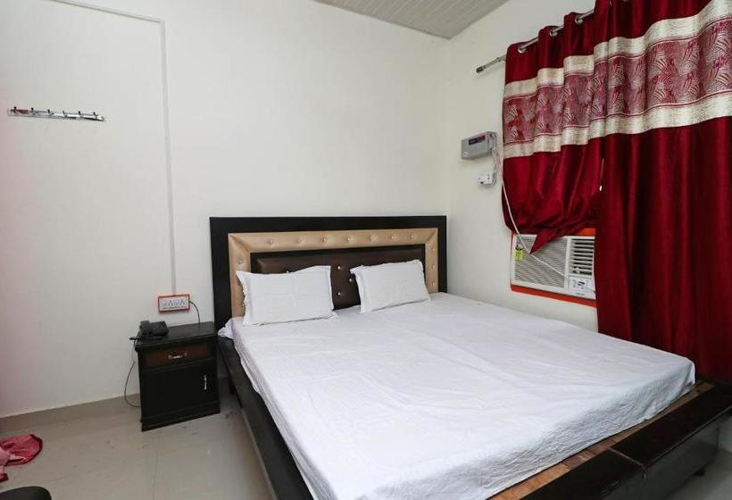 Hotel Spot On 37270 Apna Niwas