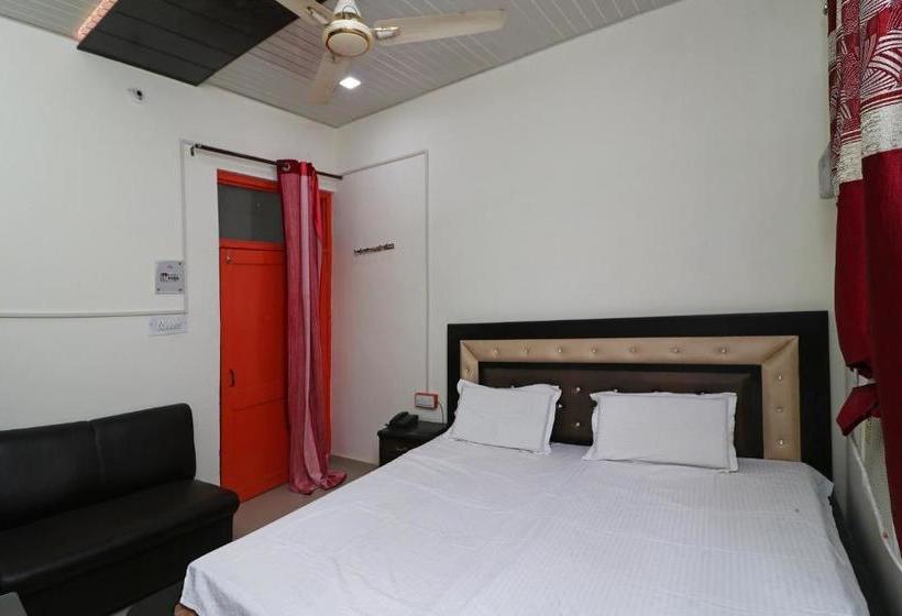 Hotel Spot On 37270 Apna Niwas