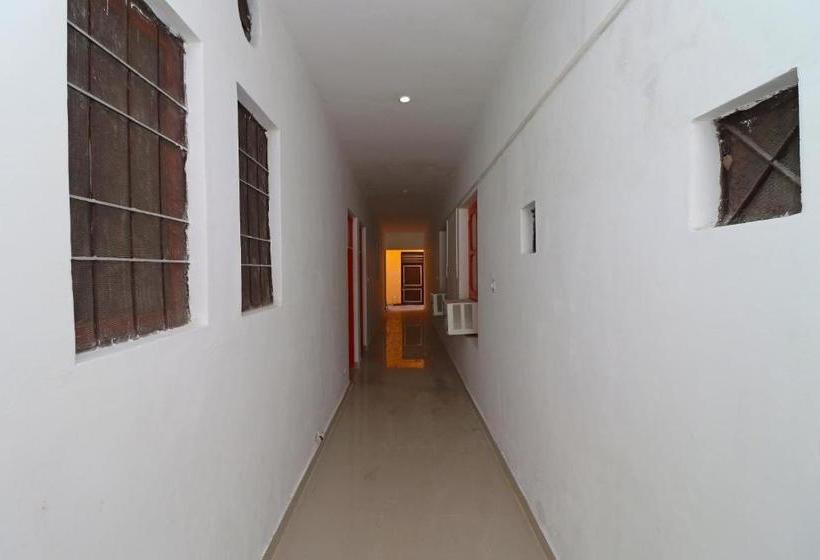 Hotel Spot On 37270 Apna Niwas