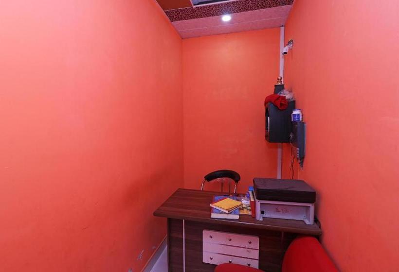 Hotel Spot On 37270 Apna Niwas