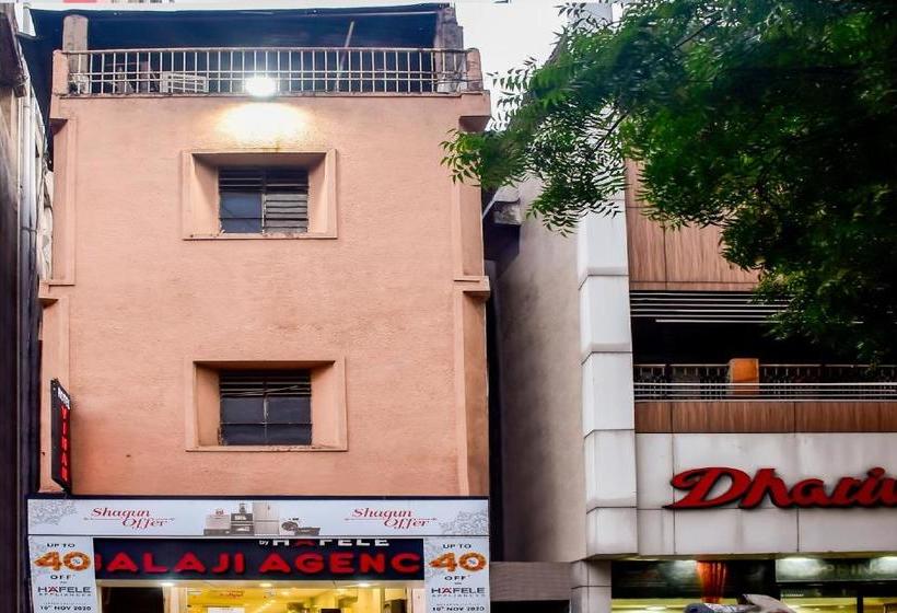 Отель Spot On 68497 Vinar