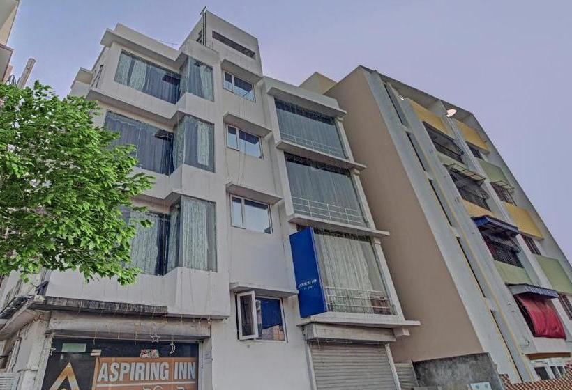 בית מלון כפרי Treebo Trend Aspiring Inn Kolkata