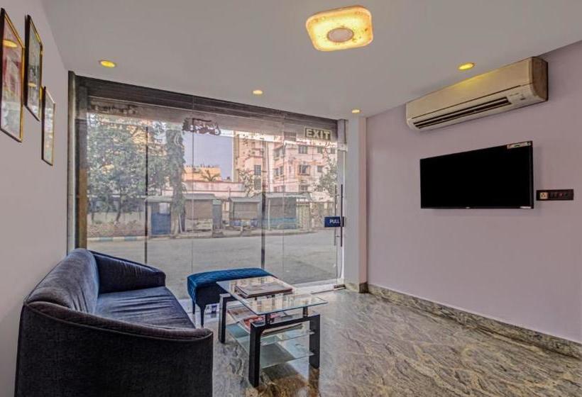 בית מלון כפרי Treebo Trend Aspiring Inn Kolkata