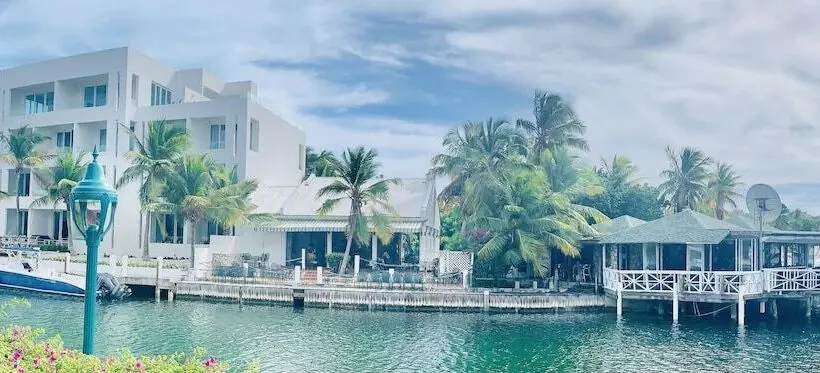 هتل Zenza Boutique