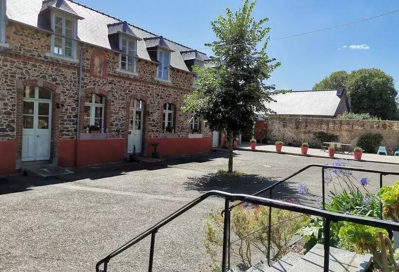 ペンション La Recreation