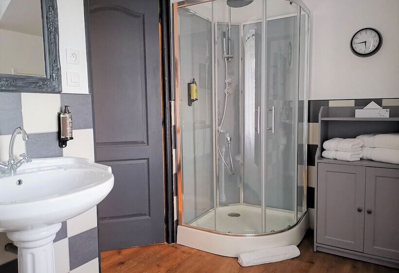 بنسيون La Recreation