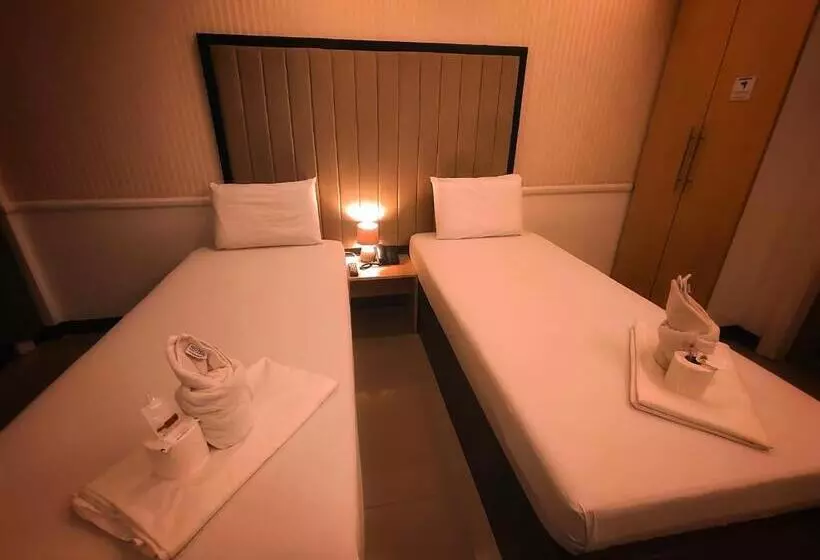 S And M Hotel Inc