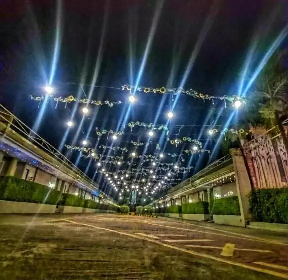 S And M Hotel Inc