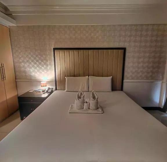 S And M Hotel Inc