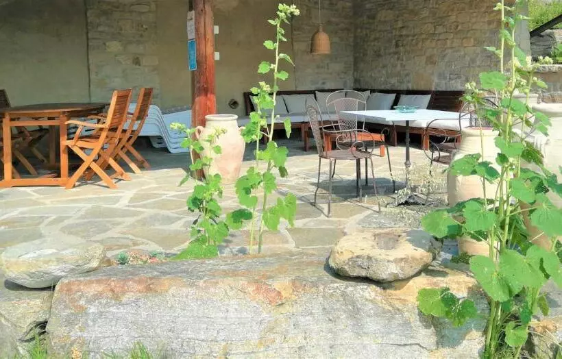 Aamiaismajoitus (B&B) Agriturismo Sondrea