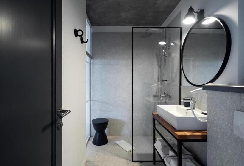 تختخواب و صبحانه The Pines Boutique Villa Vama Veche