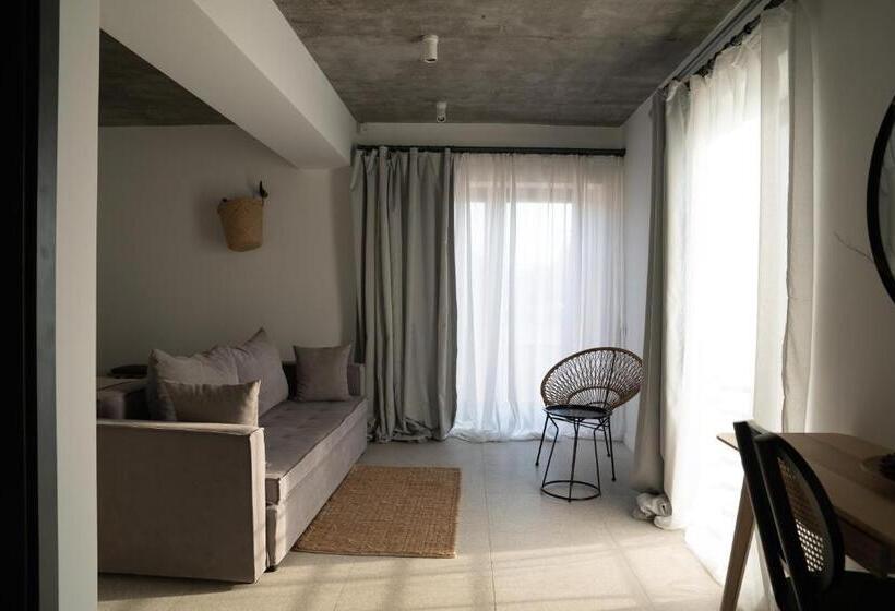 تختخواب و صبحانه The Pines Boutique Villa Vama Veche