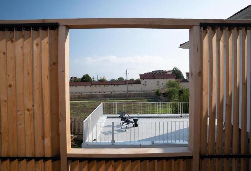 تختخواب و صبحانه The Pines Boutique Villa Vama Veche