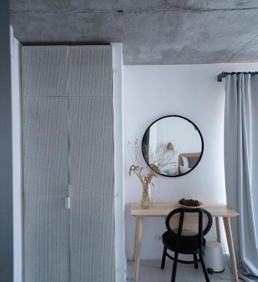 تختخواب و صبحانه The Pines Boutique Villa Vama Veche