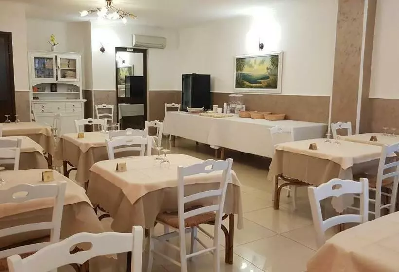 Hotelli Albergo Primavera