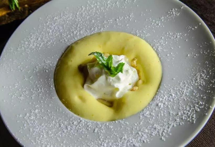 هتل Petit Dahu   Chambres Et Restaurant