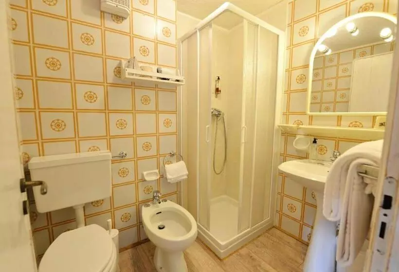 هتل Petit Dahu   Chambres Et Restaurant